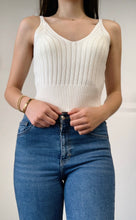 Load image into Gallery viewer, CREAM CROPPED KNIT TANK
